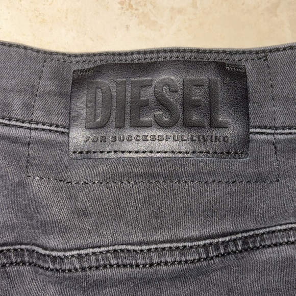Diesel D-ISTORT Super Skinny Ripped Jeans. 30x28. - Picture 10 of 12